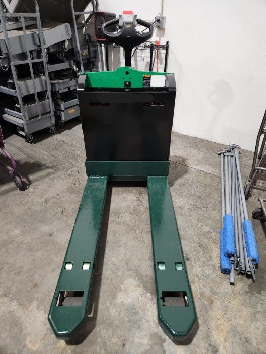 Yale Electric Pallet Jack