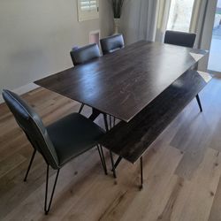 Dining Table Set
