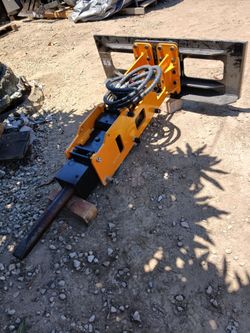 Bobcat hammer D680