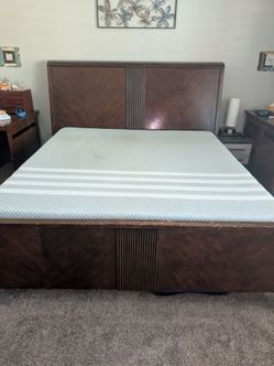 King bed frame and leesa king  mattress