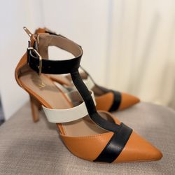 NY&Co Ankle Strap Pointed Toe Heels Size 7m