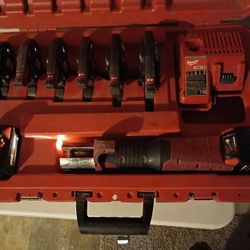 Milwaukee Propress M18 1/2"-2"