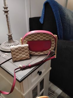 Michael Kors Matching Purse And Wallet 