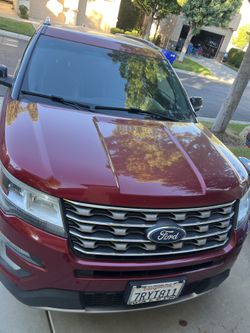 2016 Ford Explorer