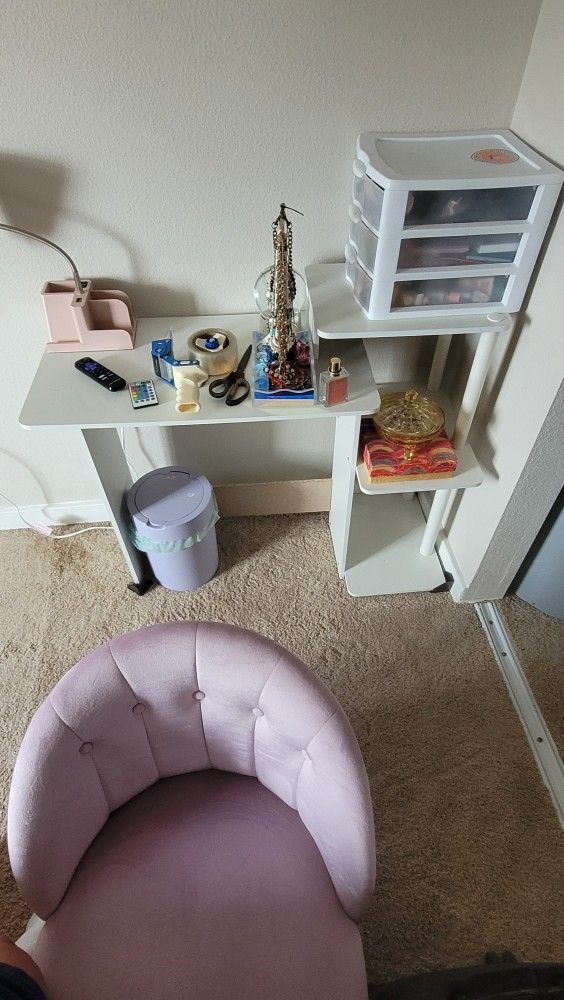 White Desk