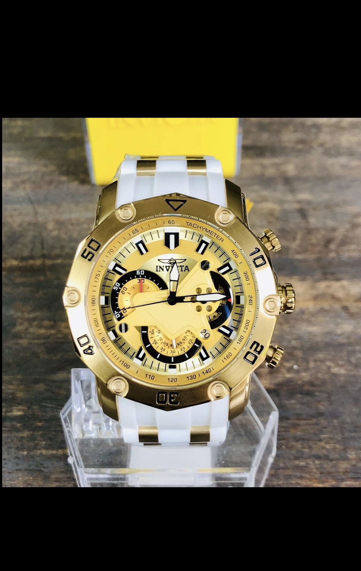 AUTHENTIC INVICTA MENS WATCH BRAND NEW