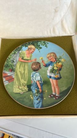 Limited edition plate Leslie B Demillie
