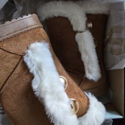 Women's Boots Size 9 New