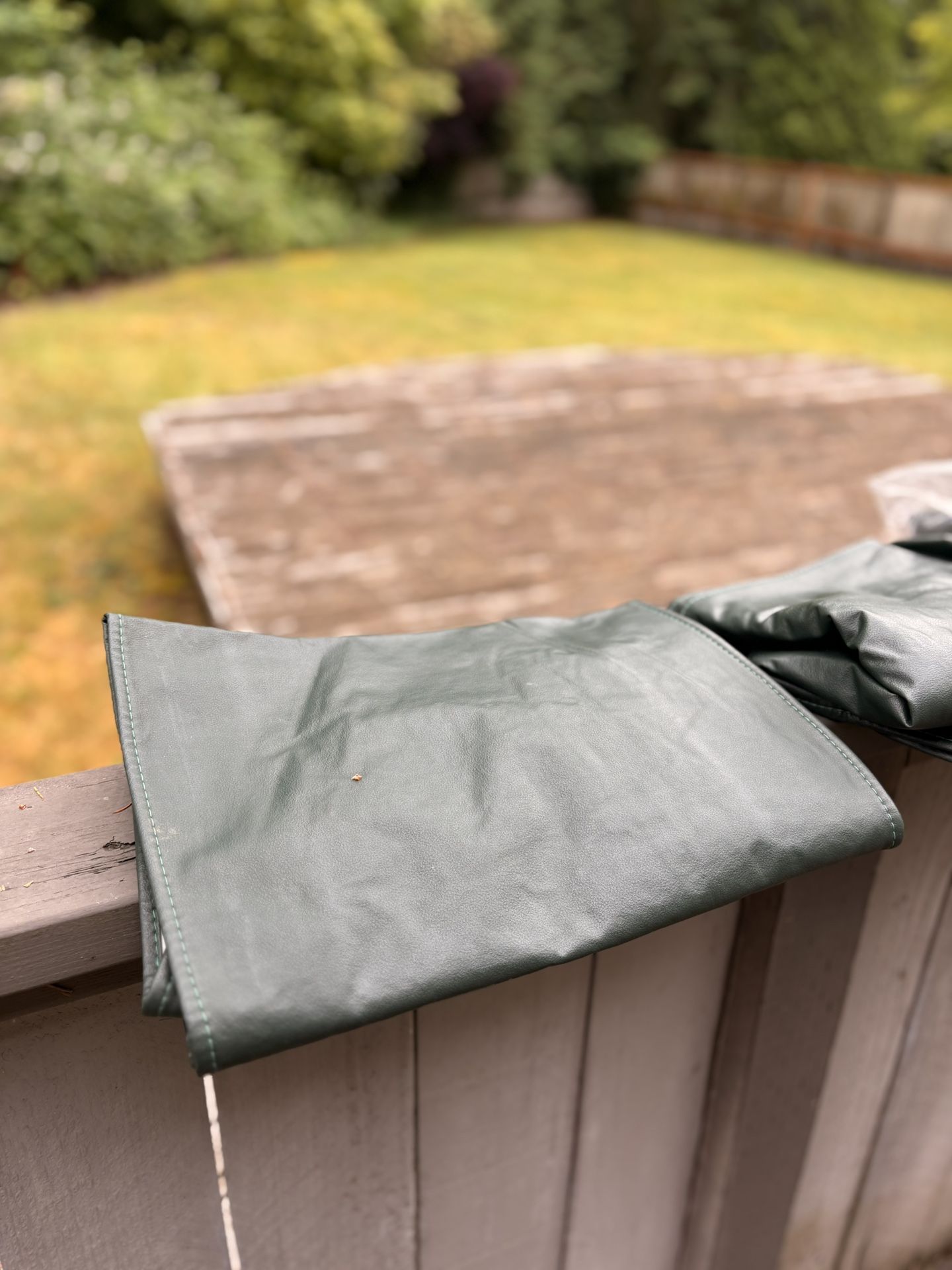 Picnic table slip on cover