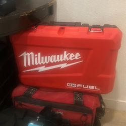 Milwaukee Kit