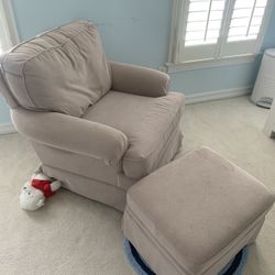 Rocking chair w/foot rest
