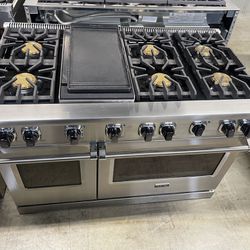 VIKING 48 INCH WIDE GAS RANGE WITH GRIDDLE 