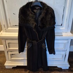 Womens wool Coat By Via Spiga Size 2