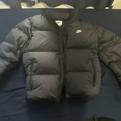 Brand New nike puffer coat literally never been worn