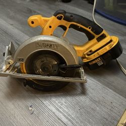 Dewalt Circular Saw