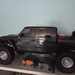 Axial Scx10 Gladiator 