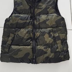 Boys Sz 6-7 Army Winter Vest