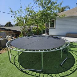 Trampoline Free