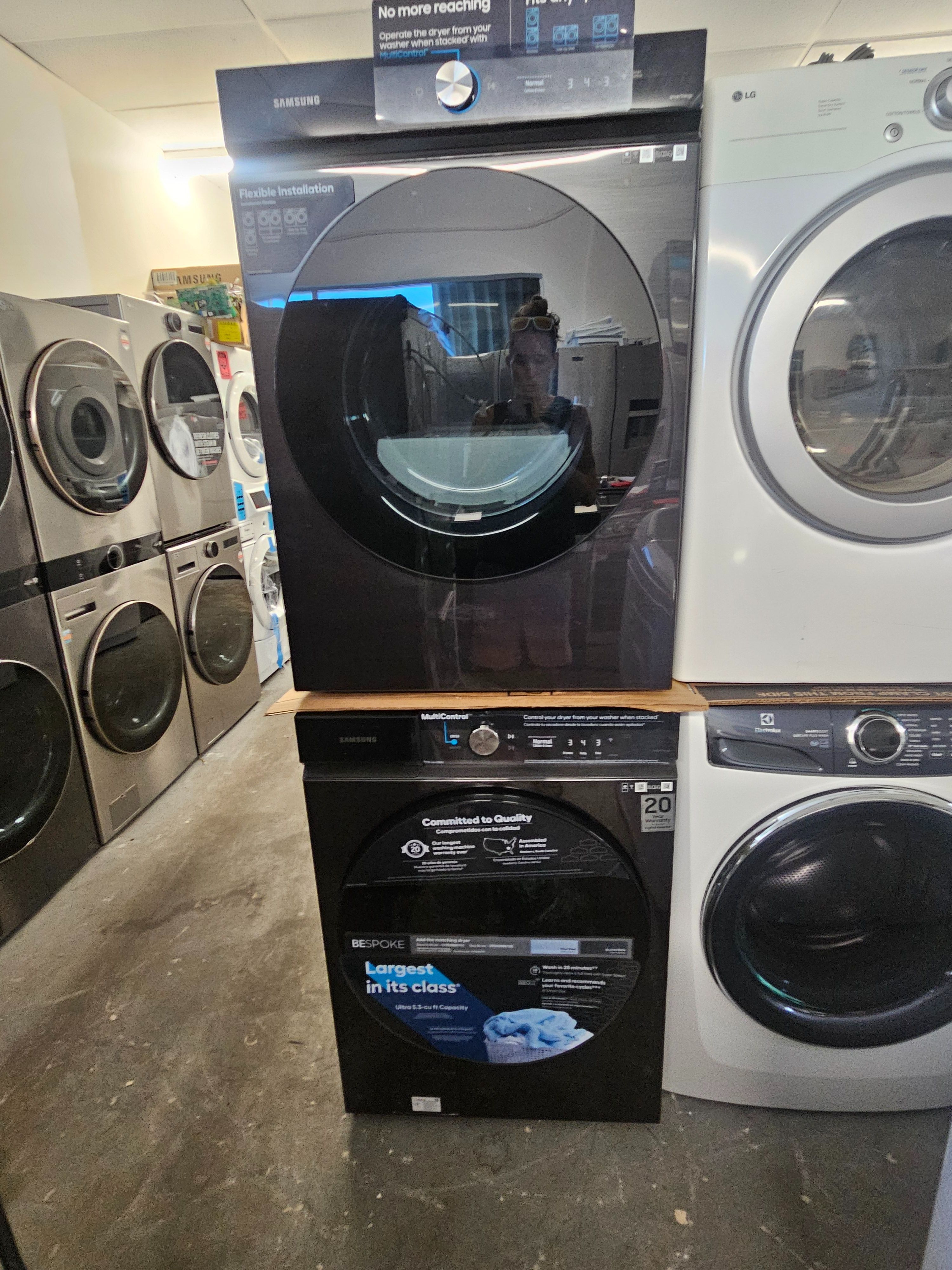 New Samsung Bespoke Single Unit AI Laundry Hub 4.6 cu. ft. Washer with 7.6 cu. ft. ELECTRIC Dryer