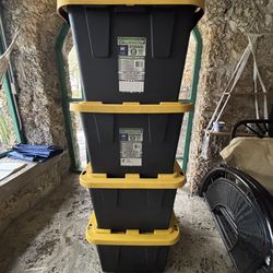 4 storage bin containers