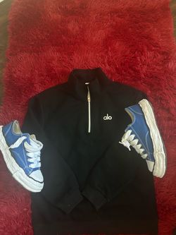 Size 9 MMY and size medium in women alo