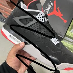 Jordan 4s