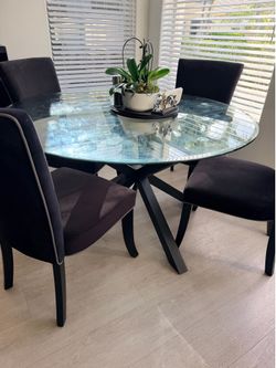 Breakfast Table with 4 Chairs - 60 inch diameter table