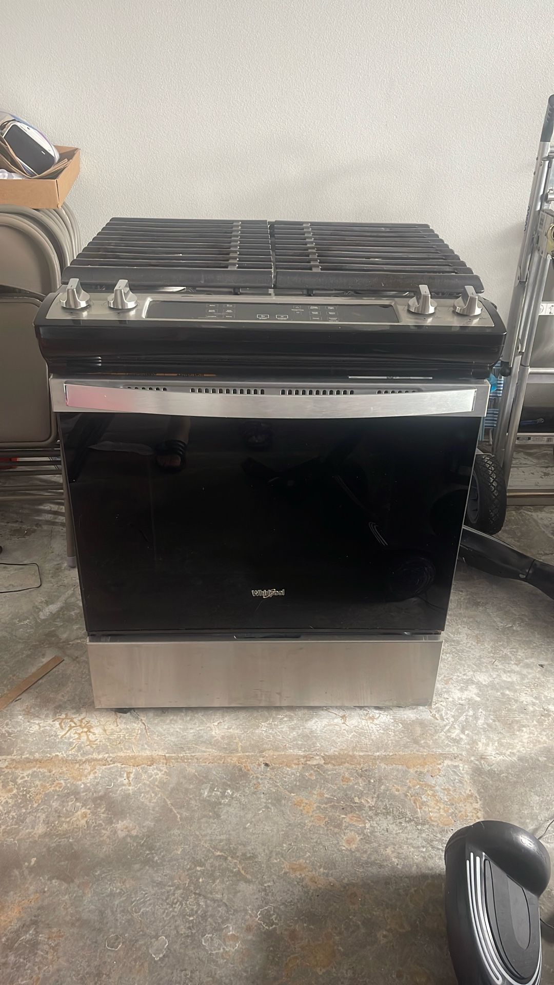 Whirlpool Gas Range And Oven