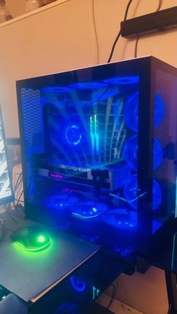 Custom Gaming PC with Gigabyte GeForce RTX