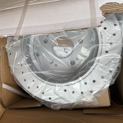 2013 Honda Crv AWD Front And Back Brakes And Rotors.