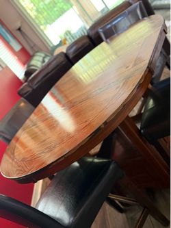 Expandable Oak Dining Table Set with Storage Shelf & 4 Cushioned Chairs
