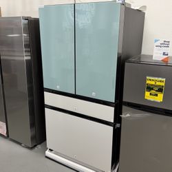 Samsung Bespoke 28.8 Cubic Feet French Door Refrigerator Brand New, Sealed 