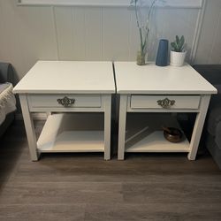 Set Of 2 Nights Stands Or End Table 
