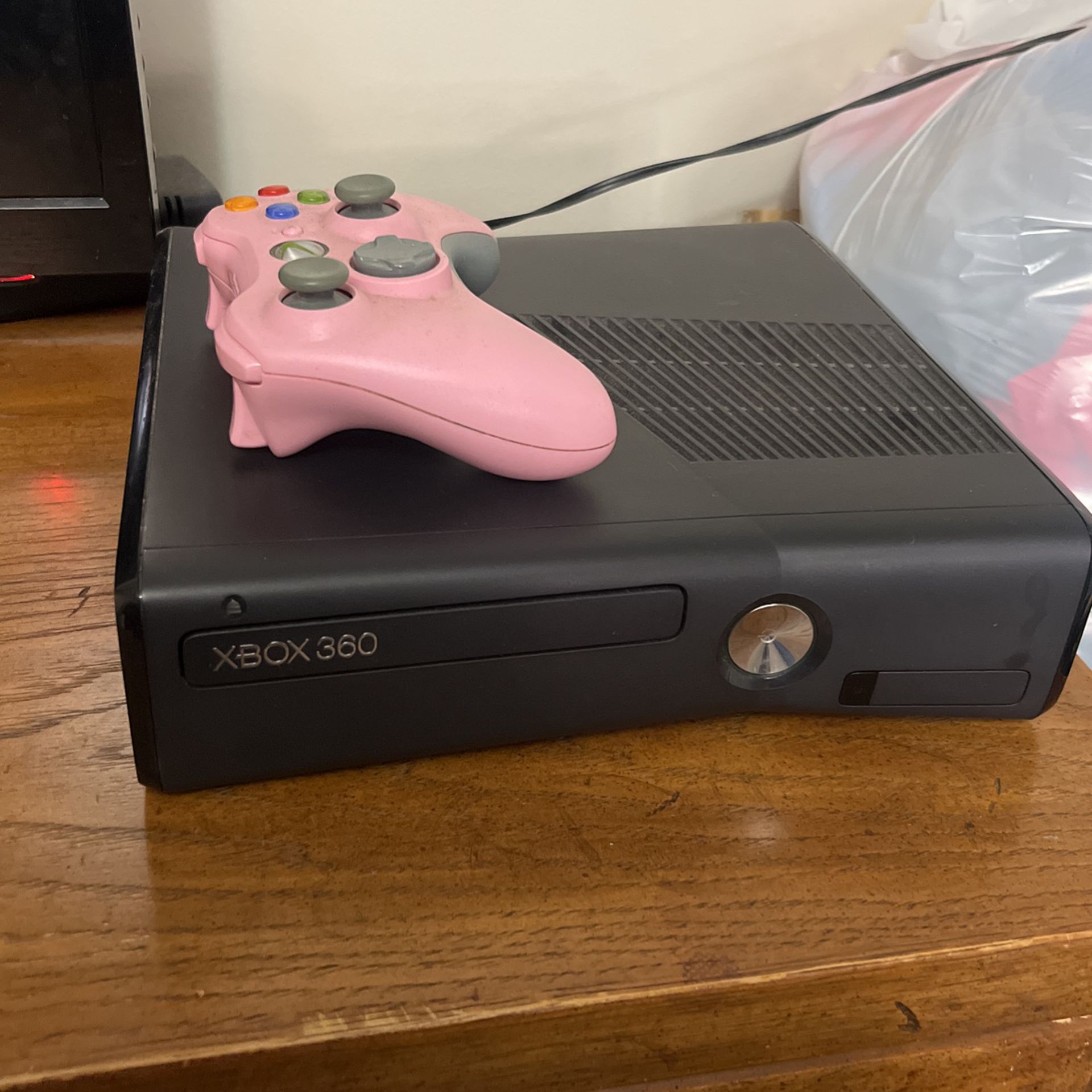 Xbox 360 With Controller