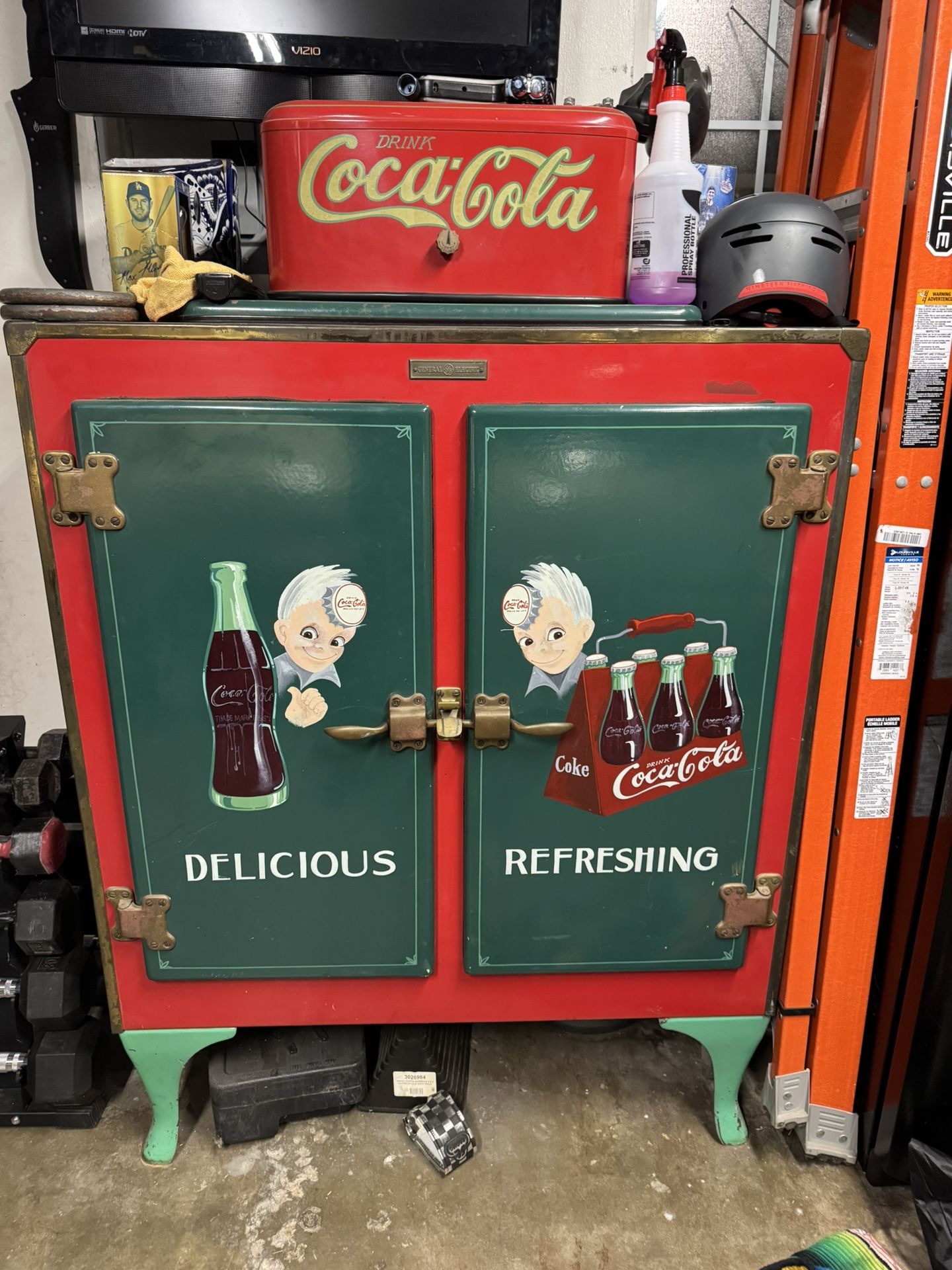 1930 General Electric Coca Cola Fridge/Freezer 
