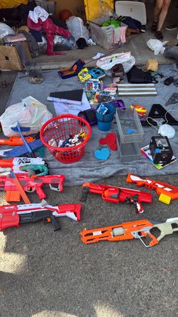 Garage sale, yard sale, estate sale
