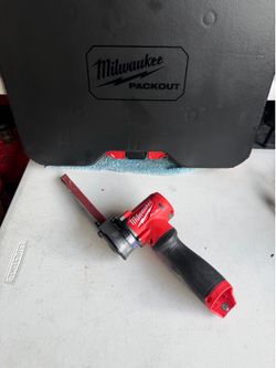 📌Milwaukee M12 FUEL 12V Lithium-Ion Brushless Cordless 1/2 in. x 18 in. Bandfile (Tool-Only)👉PRECIO FIRME NO MENOS👉$180