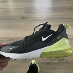Nike Air Max 270