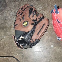 Baseball Gloves 