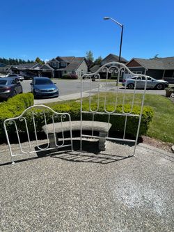 Rod Iron Twin Bed and frame