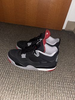 Jordan 4 Bred
