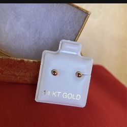 Gold 14 KT Gold Earrings