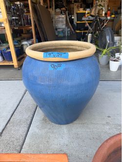 Terracotta & Ceramic Pots - large to small a lot to choose from