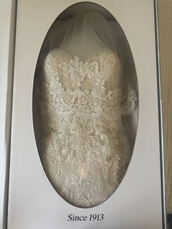 Maggie Sottero Ivory Bridal Gown