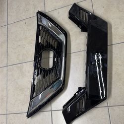 Grille Upper Without Surround View Fits 20-23 QASHQAI