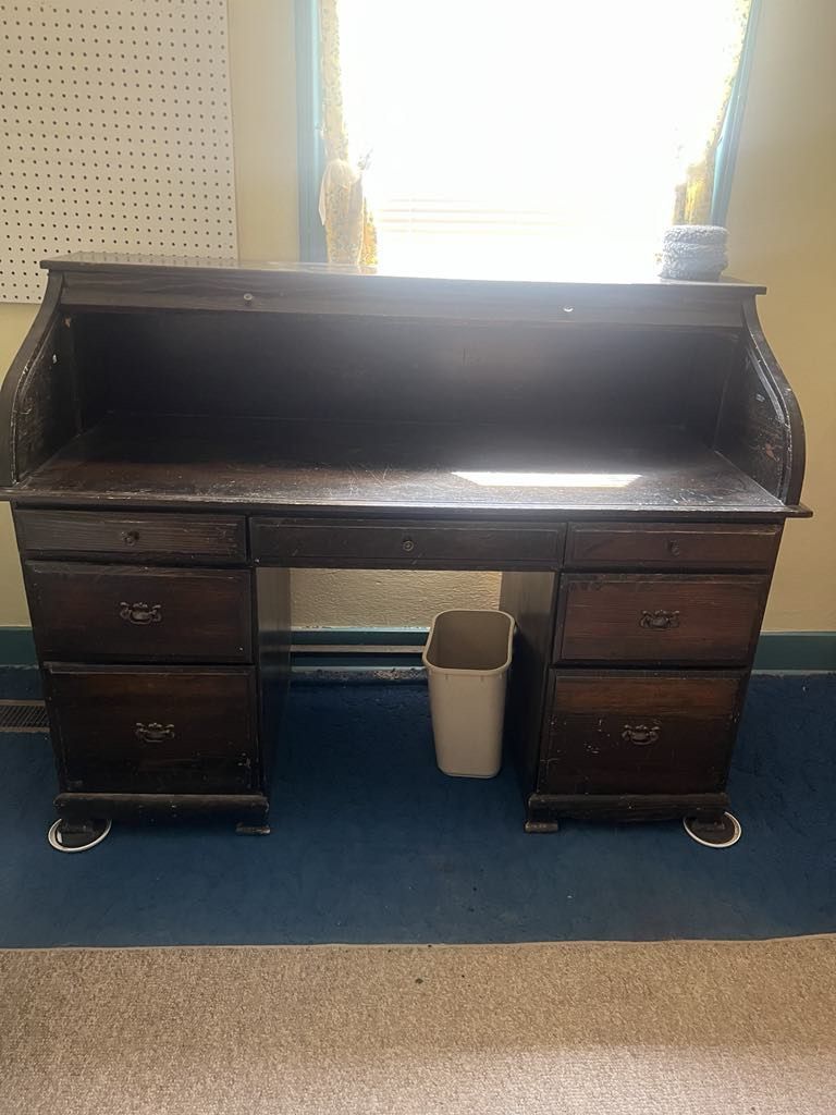 Free Desk