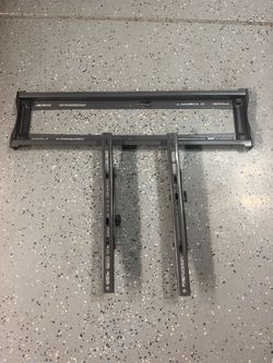 Flat Screen TV Wall Mount Bracket