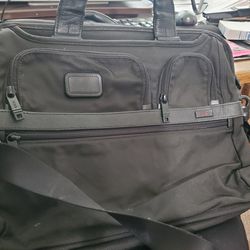 TUMI Computer Bag Breifcase Carry On Bag Crossbody Bag 