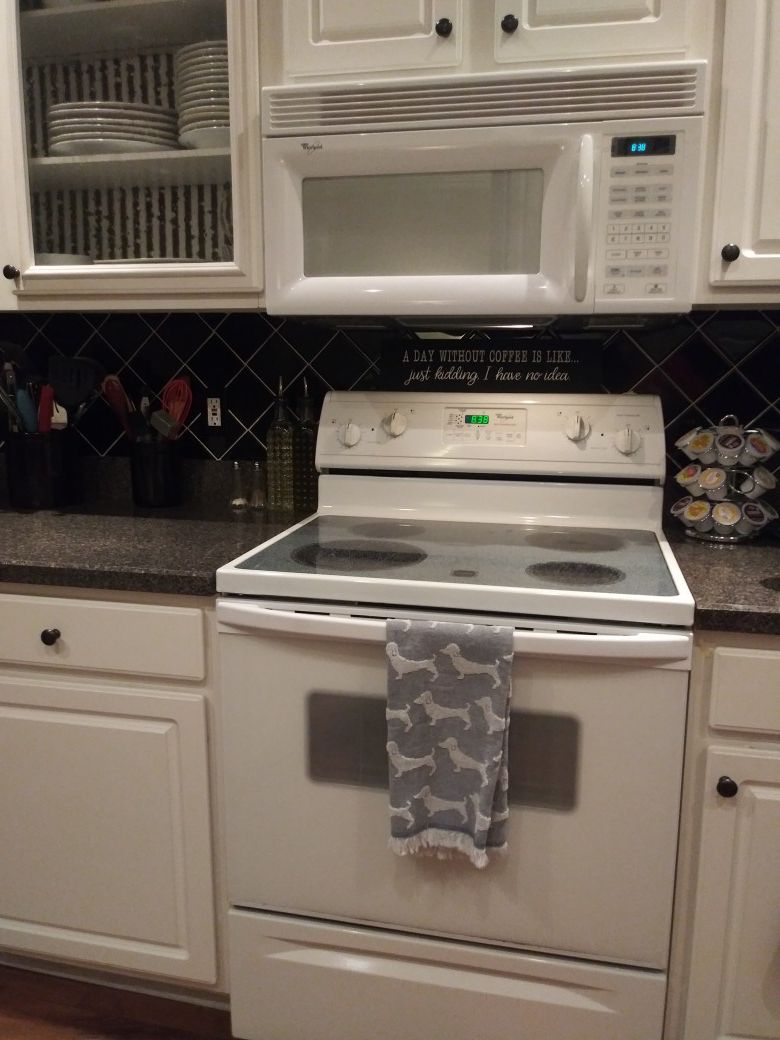 Stove, Microwave and Dishwasher Set