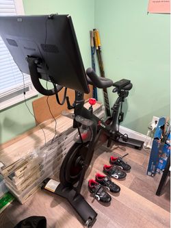 Peloton Family Package